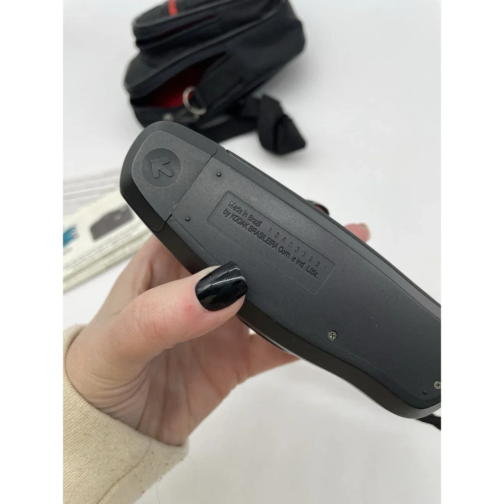Kodak Star 735 Camera Built-in Flash 35mm UNTESTED With‎ Bag Instructions